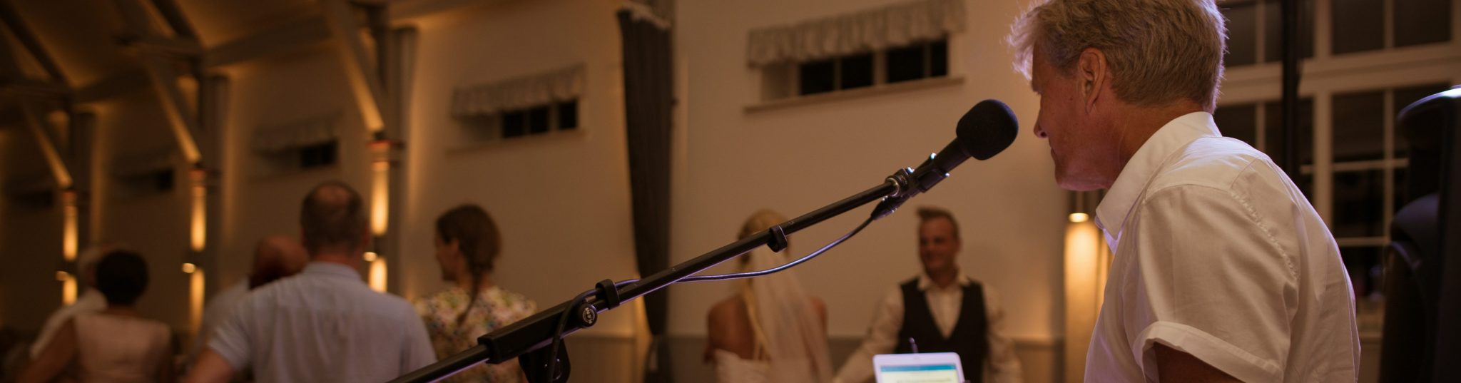 Allan Stade spiller til bryllup